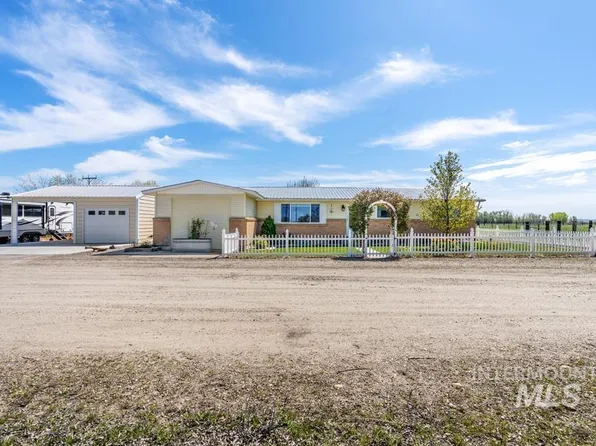 6110 Highway 52, New Plymouth, ID 83655