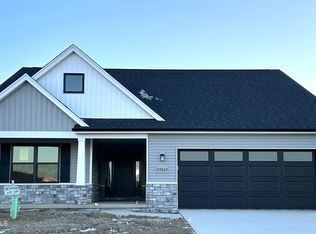 15269 Cypress Dr, Perrysburg, OH