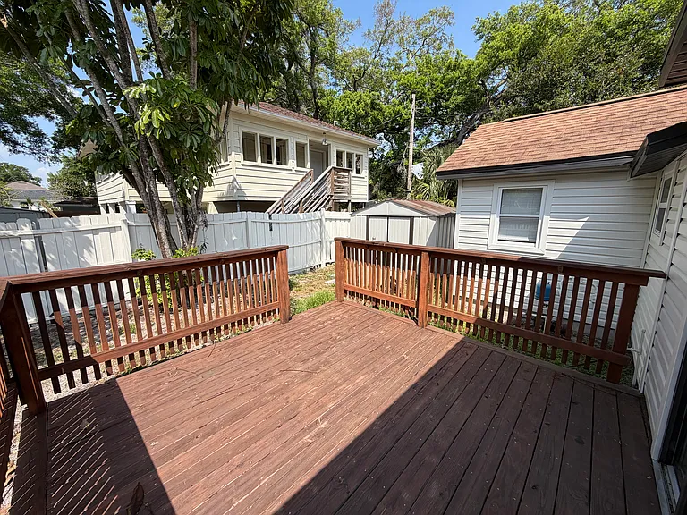 3027 Melton St N — Photo 12