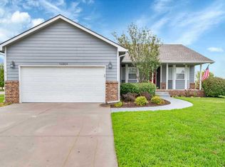 12304 E Ayesbury Cir, Wichita, KS 67226