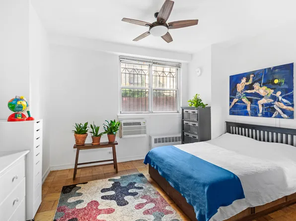 401 East 74th Street image 4 of 9