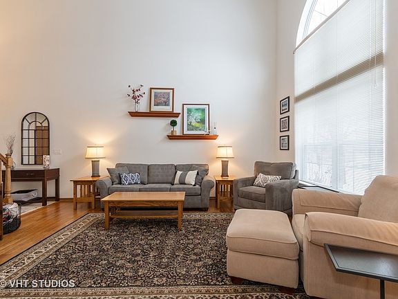 5th image of 255 Abington Ln