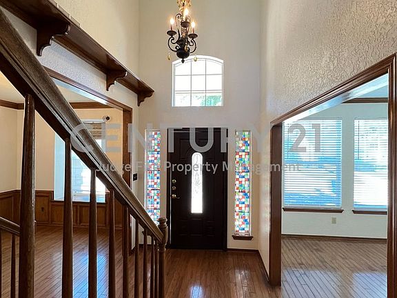 2nd image of 3316 Camden Dr