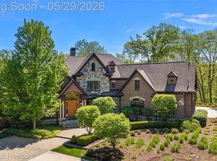 9716 Hadley Rd, Clarkston, MI 48348
