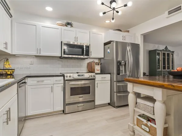 1603 NE 105th St #39, Miami Shores, FL 33138