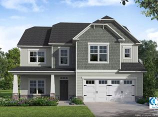 302 Brightleaf Dr, Whispering Pines, NC 28327