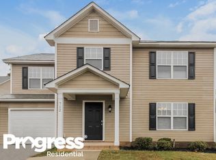 712 Raindrops Rd, Gastonia, NC 28054