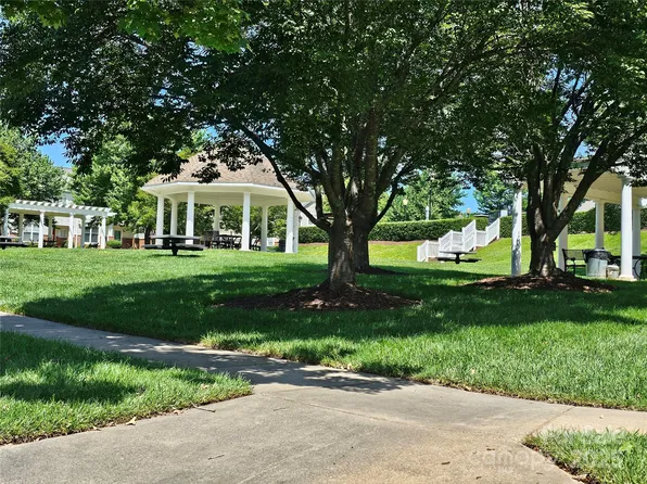 17119 Doe Valley Ct, Cornelius, NC 28031