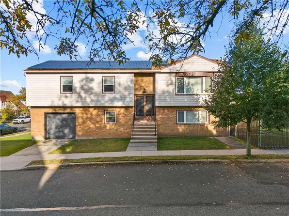 211 Woehrle Ave, Staten Island, NY 10312