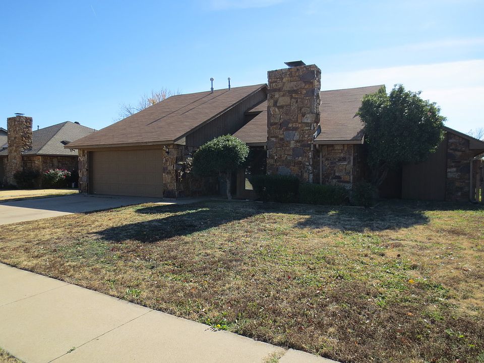 1st image of 7226 NW Cherry Cir