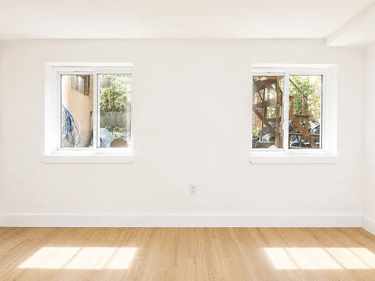323 Hart St #1E — Photo 10