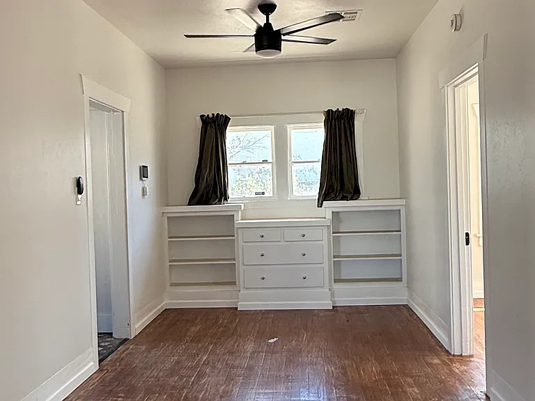 110 N Tyndall Ave — Photo 10