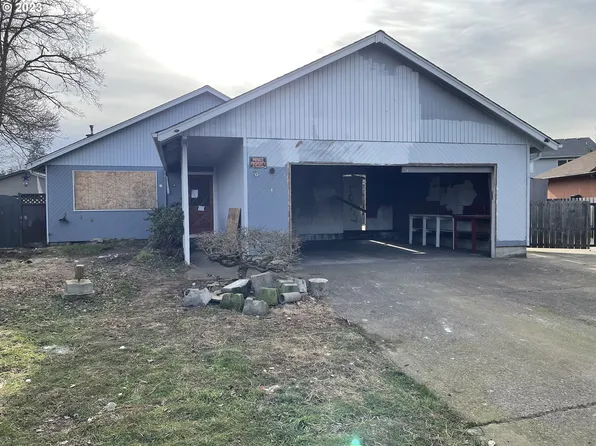 3893 N Clarey St, Eugene, OR 97402