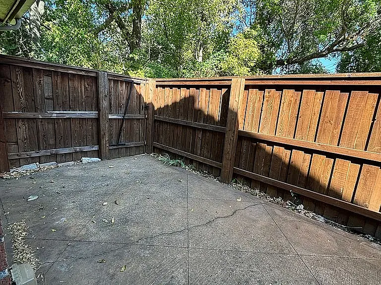 5638 Cedar Creek Dr — Photo 15