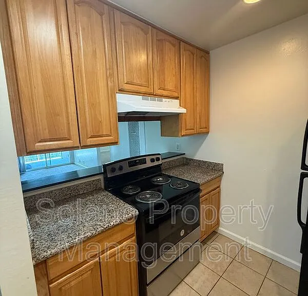 409 Taylor St #8 — Photo 3