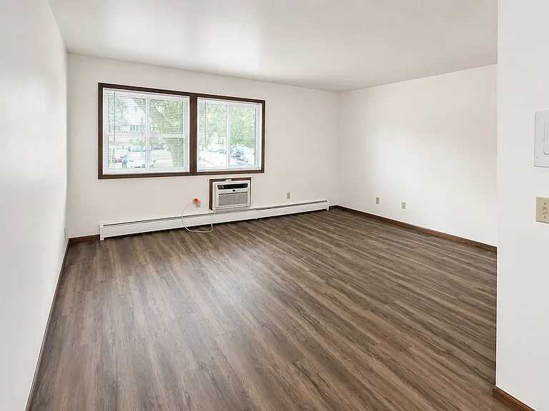Liberty Valley Apartments — Photo 8
