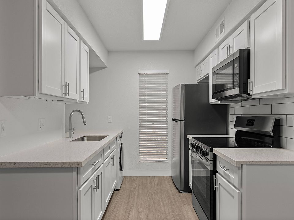 1st image of 6131 N 27th Ave #2-2009