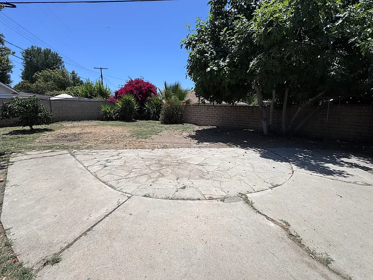 17738 Lanark St — Photo 17