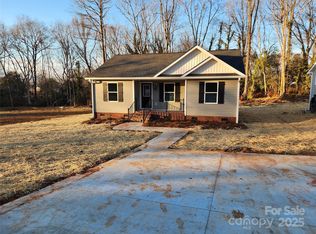 156 Hinton St, Chester, SC 29706