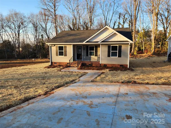 156 Hinton St, Chester, SC 29706