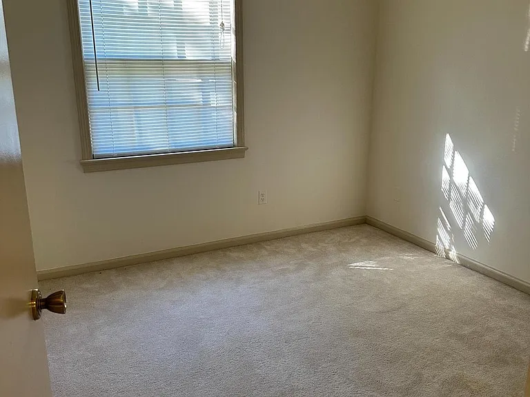 7213 Righters Mill Rd — Photo 14