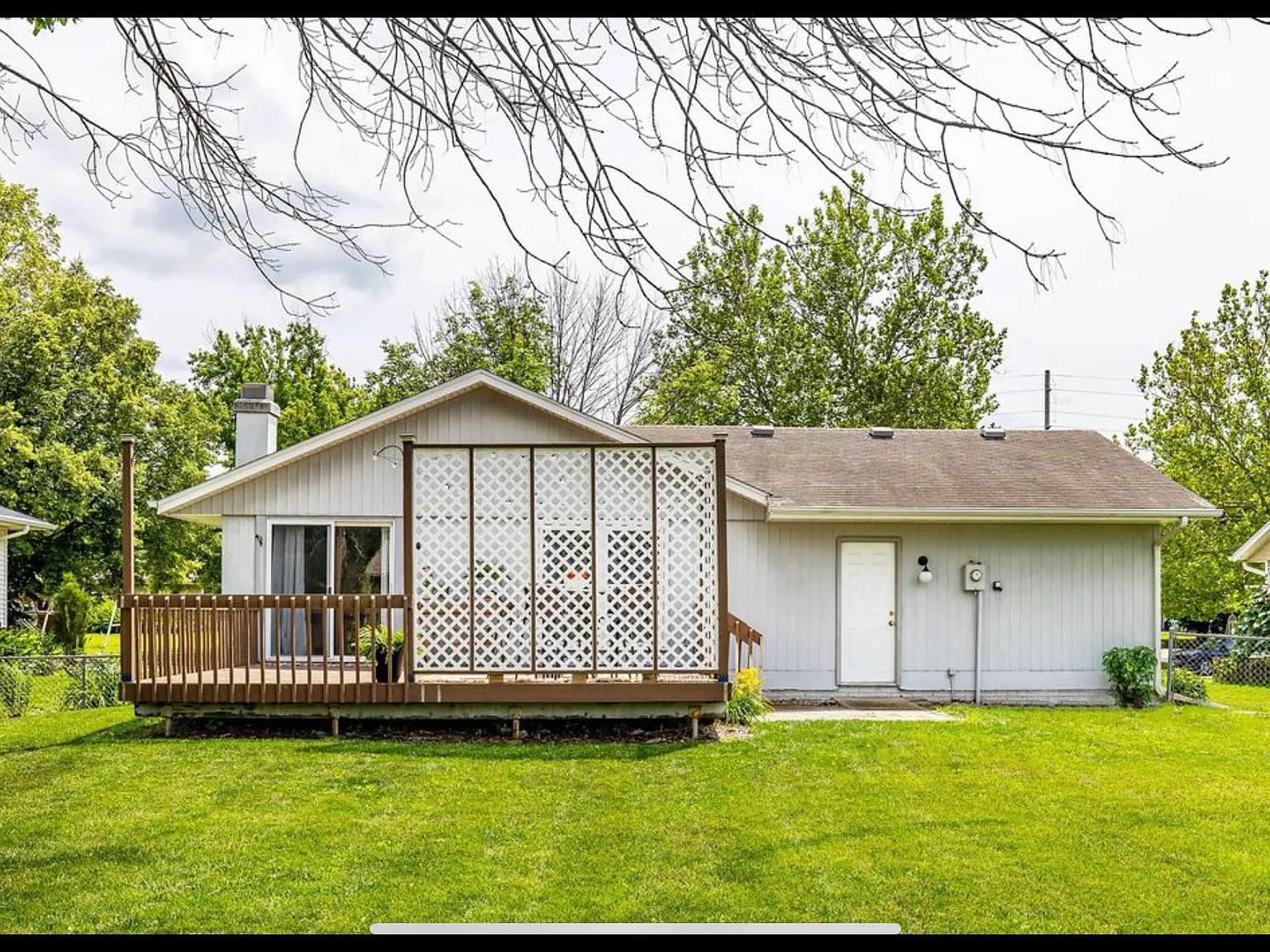 3 bed, 956 sqft, $1,850 — Photo 2