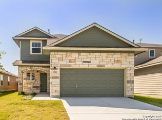 9675 Shorebird Ln, San Antonio, TX 78245