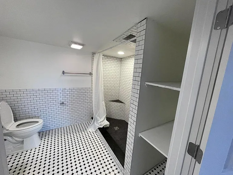 119 W Main St #L — Photo 8