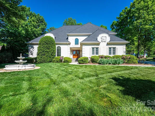 70 Wexford Point, Hickory, NC 28601