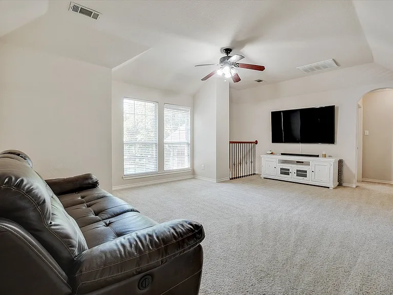 10153 Ferry Farm Ln — Photo 23