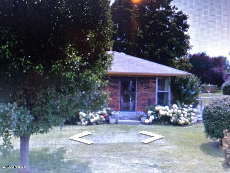 1st image of 65 Spruce Dr