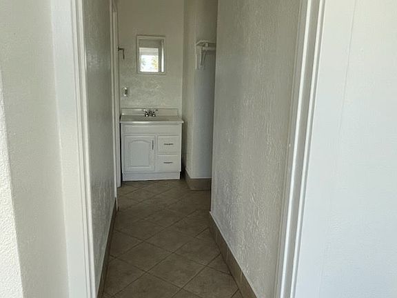 5th image of 1435 S Beacon St #C82579948
