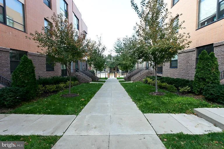 124 Station North Mews #B — Photo 8