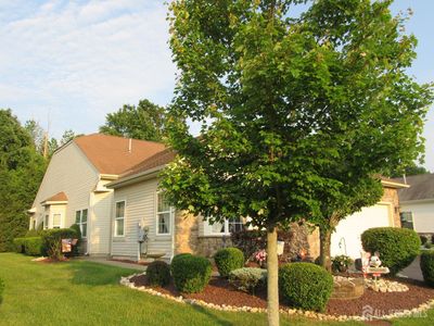 263 Valencia Dr, Monroe Township, NJ, 08831