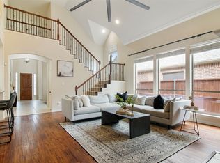 5913 Dripping Springs Ct, North Richland Hills, TX 76180