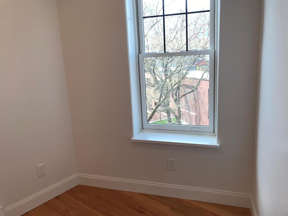 52 Hull St Boston MA Zillow