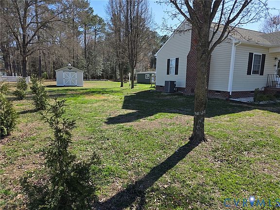 5th image of 8511 Peaks Rd