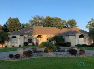 114 Country Club Rd, Bryan, OH 43506