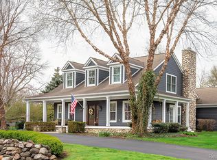 3870 Carriage Rd, Bloomfield Hills, MI 48301