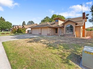 206 Windsor Ct, Exeter, CA 93221