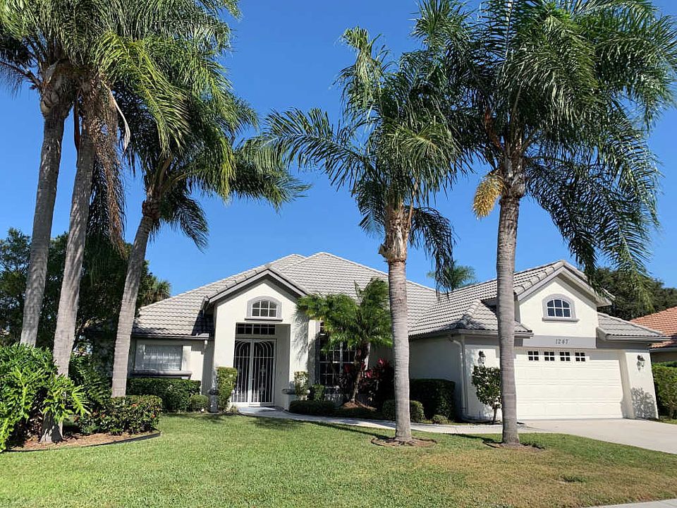 1st image of 1247 SW Briarwood Dr