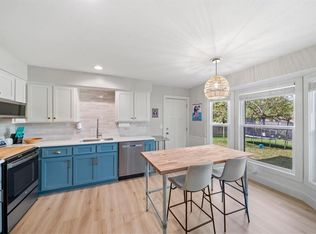 12100 W 103rd Ter, Overland Park, KS 66215