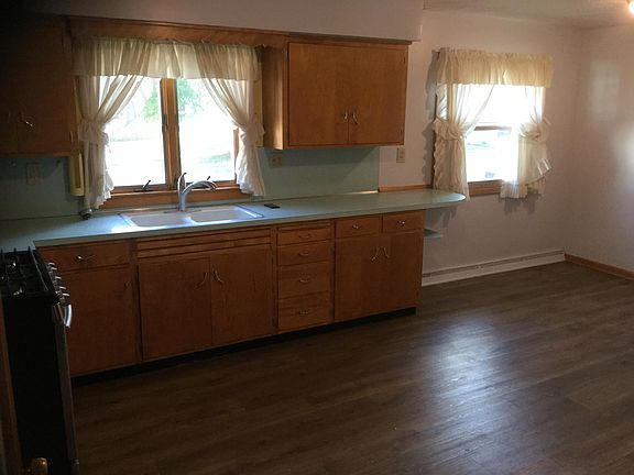 5th image of 743 Beech Ln NW