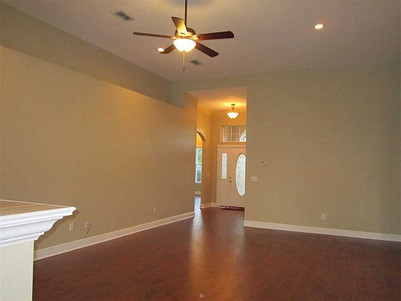 5th image of 3331 Cameron Chase Dr