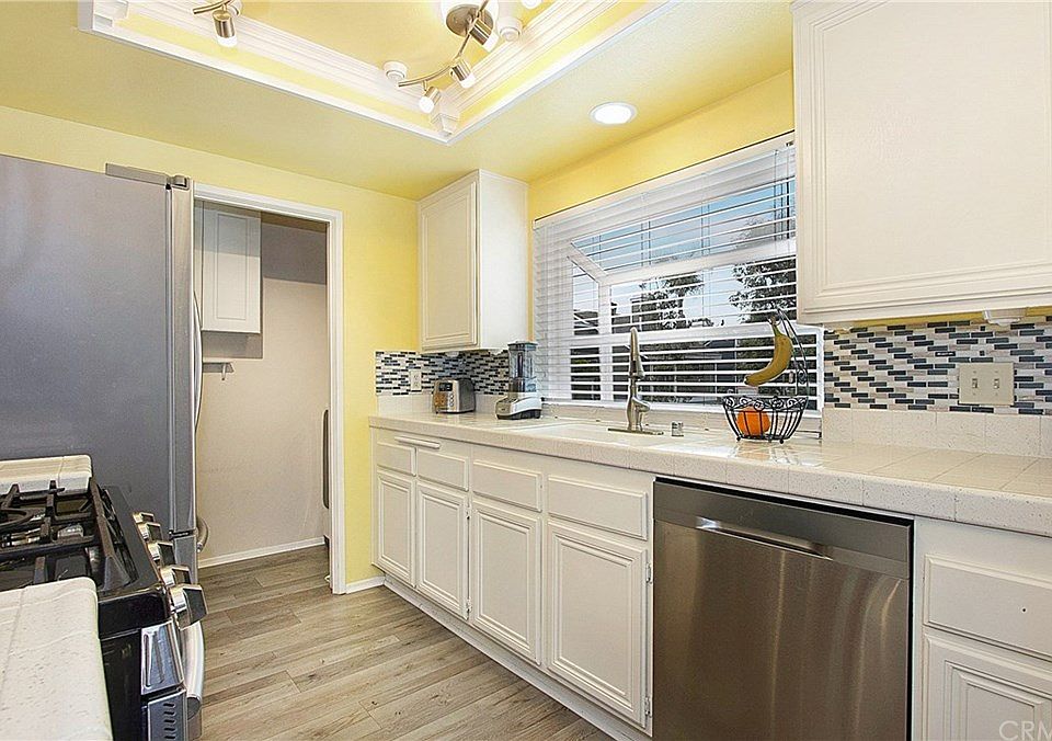 1st image of 5 Clover Ln #353