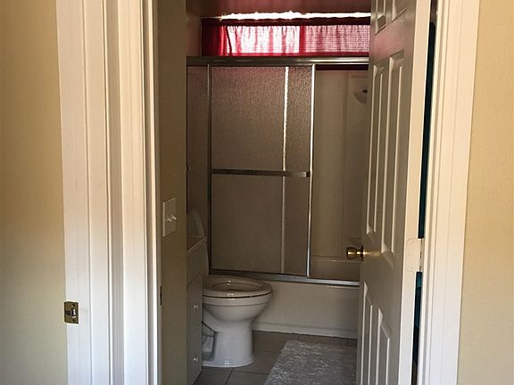 5th image of 3334 39th St