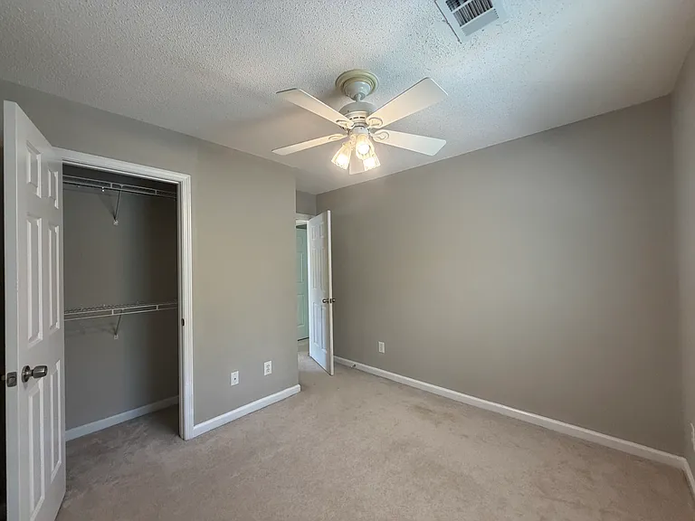 10905 Wittenridge Dr — Photo 20