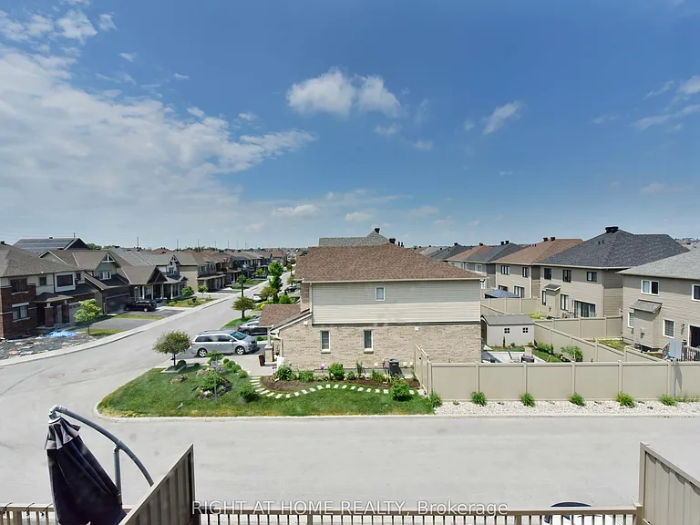520 Silvertip Ln — Photo 35