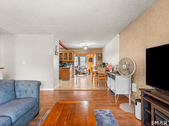 4th image of 166 Glenwood Road