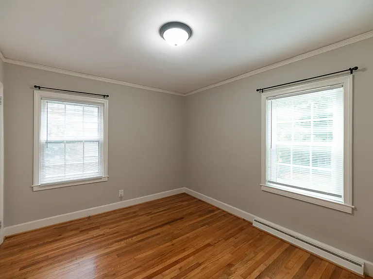 1700 Colonial Ave — Photo 25